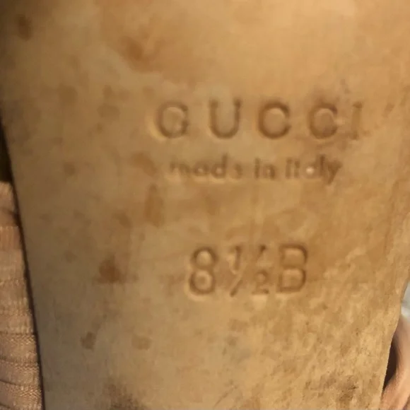 GUCCI Nude Stretch Satin 8.5 Heel - Picture 6 of 6